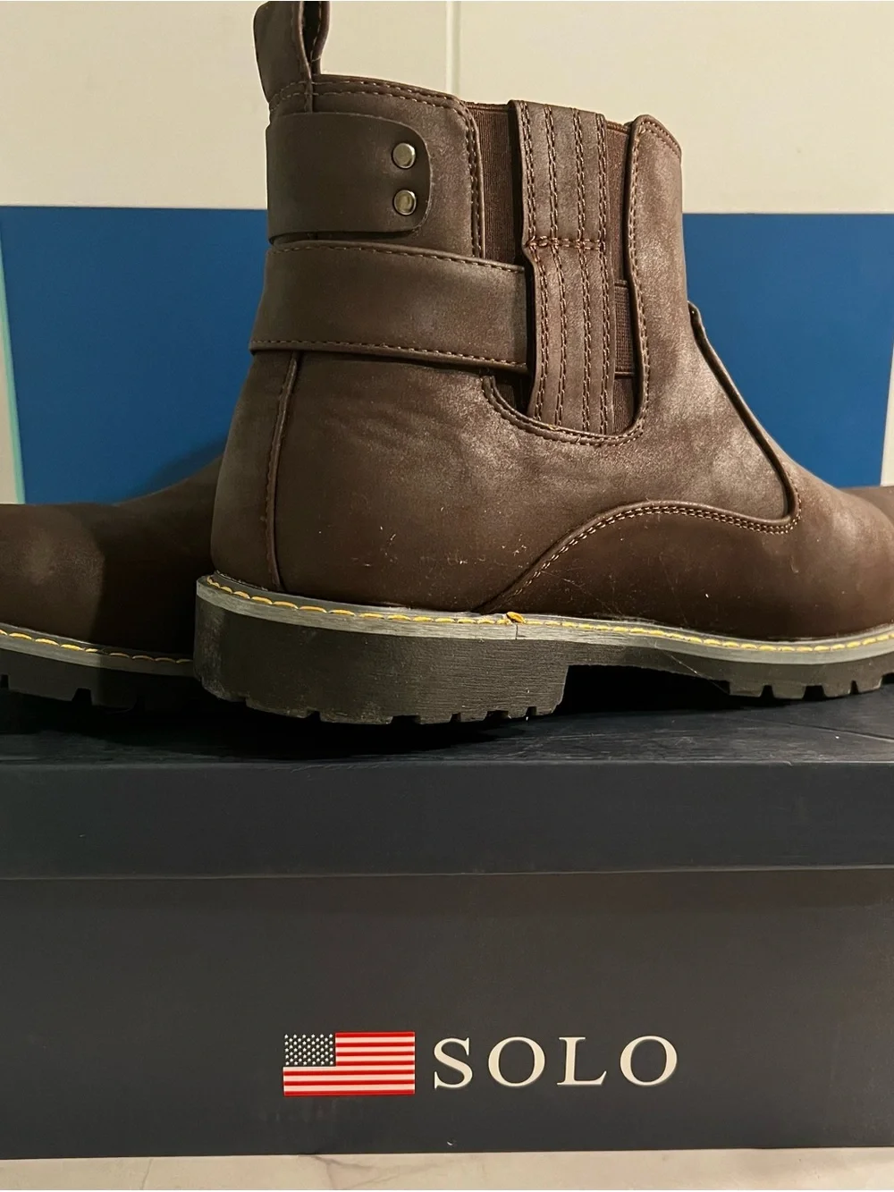 solo Brown Leather Chukka Boots with Rugged Sole